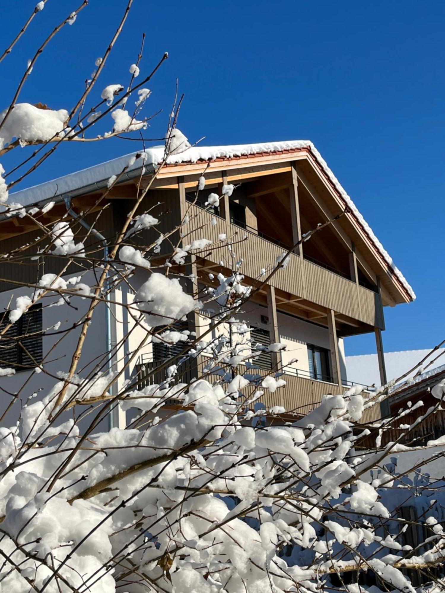 Chiemgauloft , 5 Sterne Ferienwohnung Am Chiemsee Ubersee Exterior photo